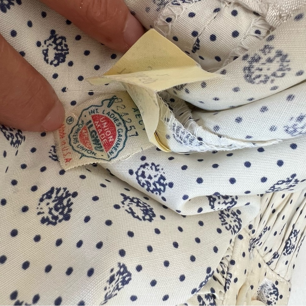 Vintage Union Made JH Collectibles White and Blue Floral Maxi Skirt - Picture 12 of 14
